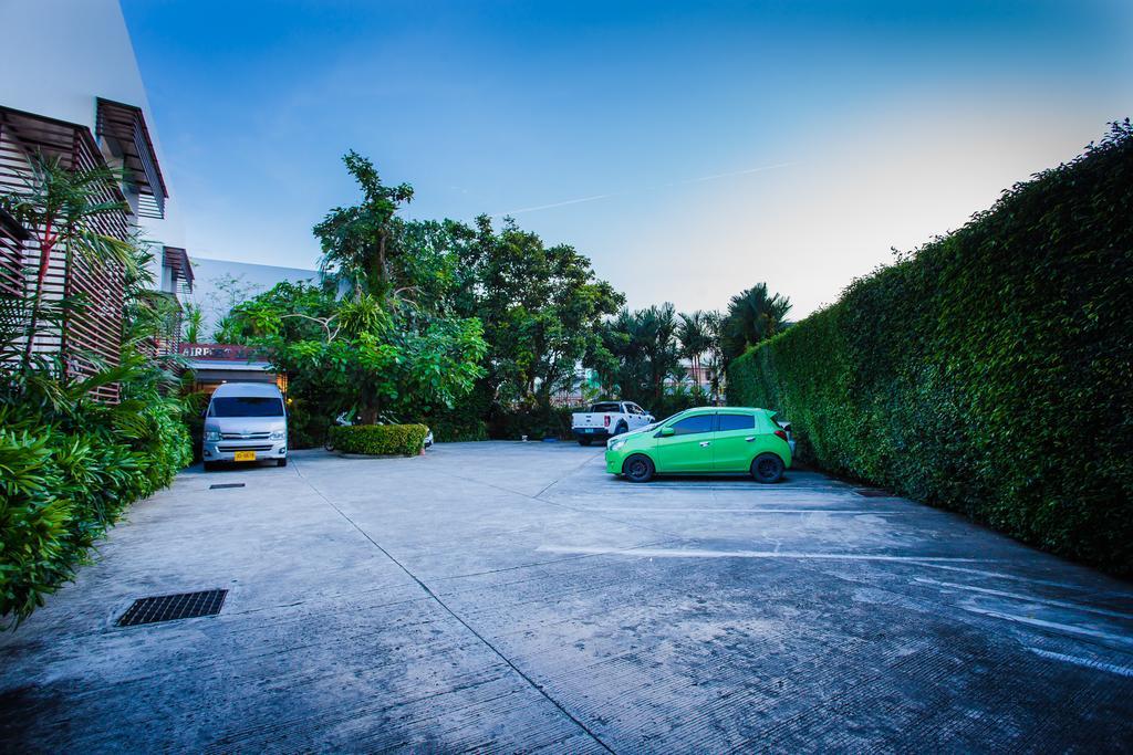 Airport Mansion Phuket Hotell Ban Bo Han Eksteriør bilde