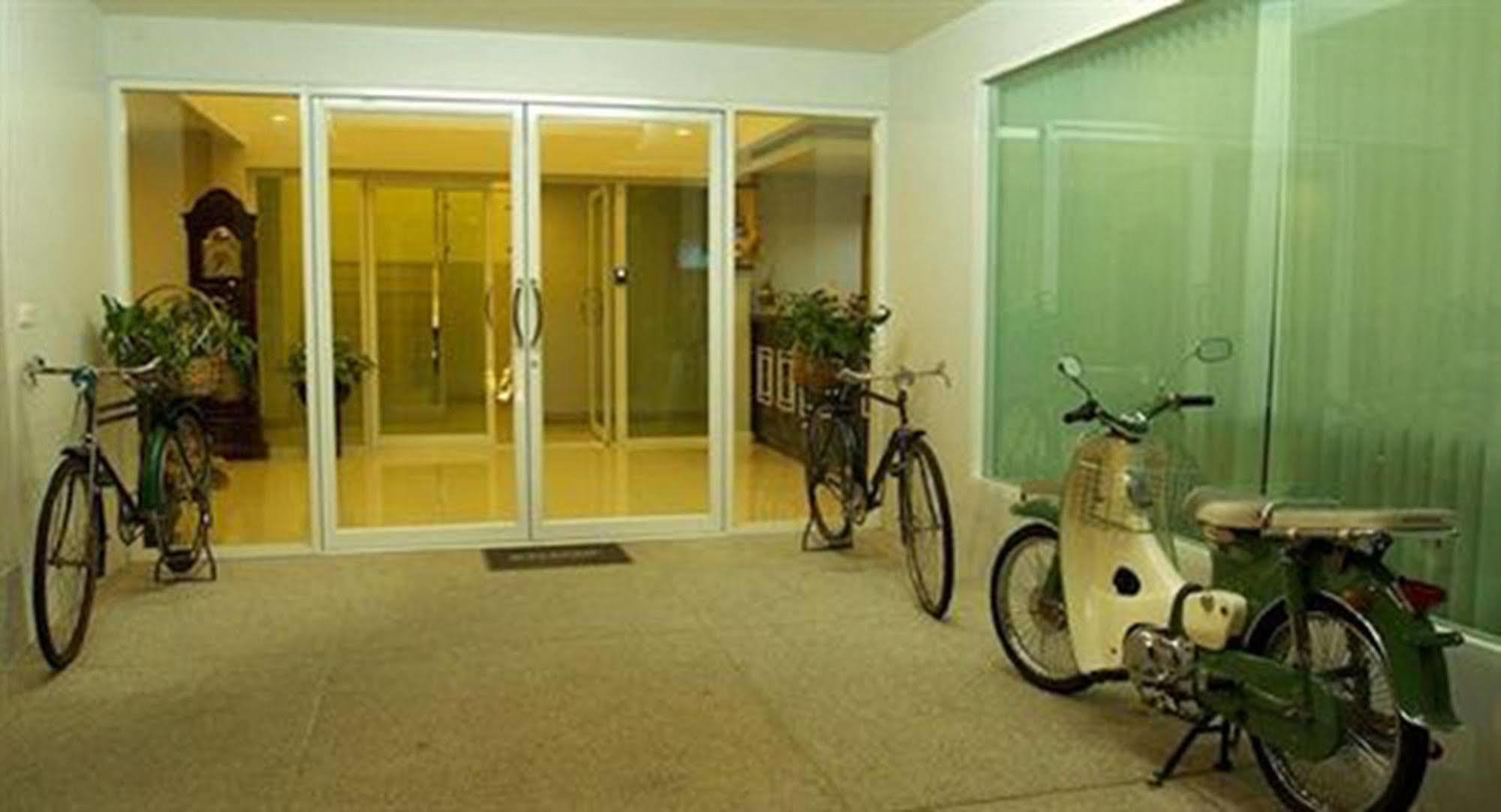 Airport Mansion Phuket Hotell Ban Bo Han Eksteriør bilde