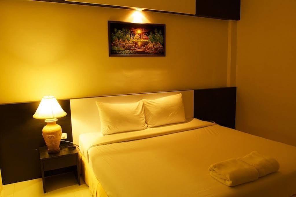 Airport Mansion Phuket Hotell Ban Bo Han Eksteriør bilde