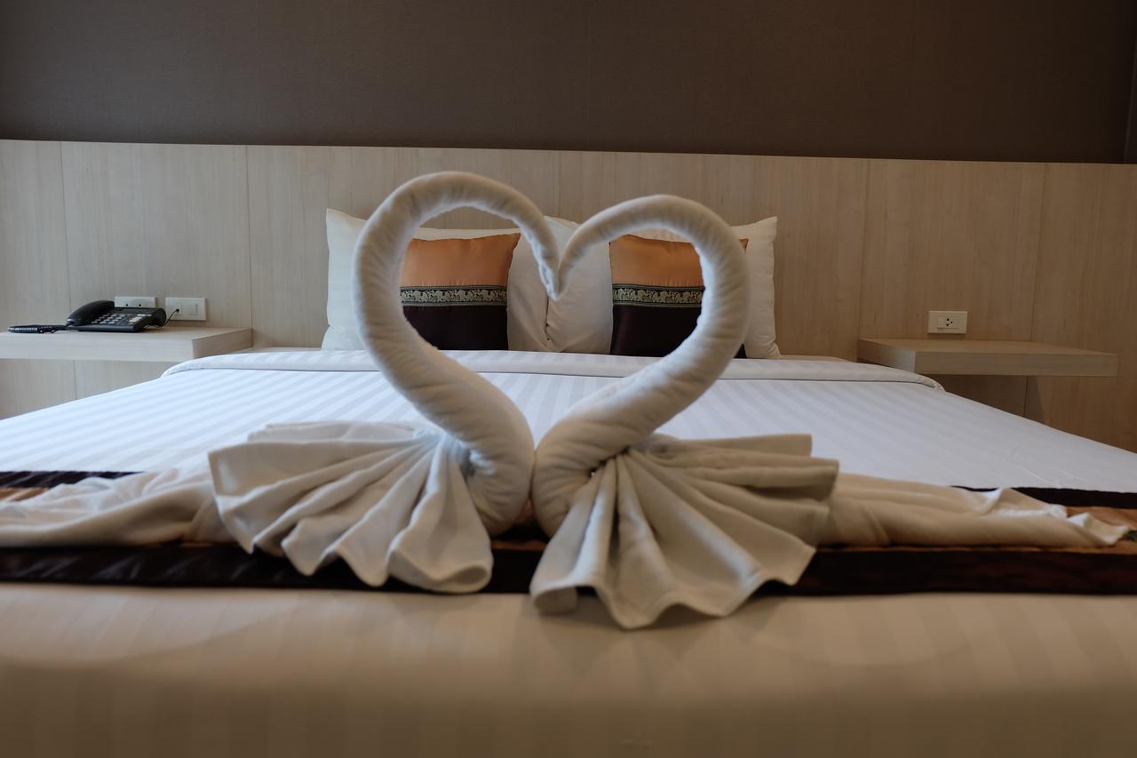 Airport Mansion Phuket Hotell Ban Bo Han Eksteriør bilde